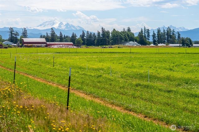6749 LaBello Dr., Lynden, WA 98264