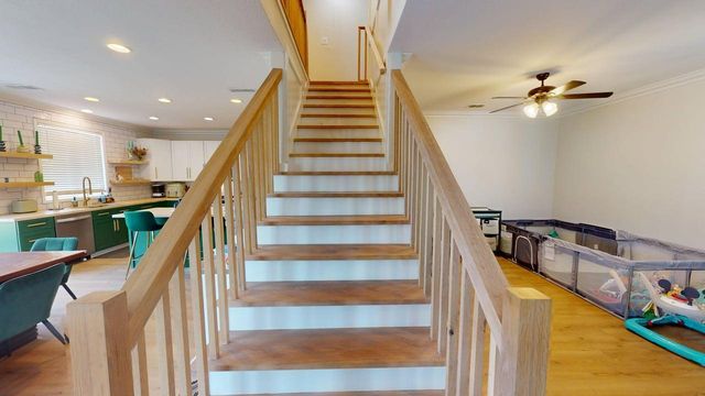 1351 Leighton Grove Dr, Plumas Lake, CA 95961