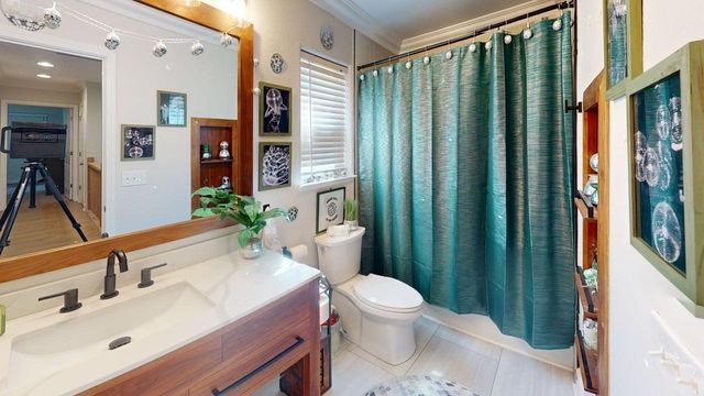 1351 Leighton Grove Dr, Plumas Lake, CA 95961