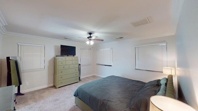 1351 Leighton Grove Dr, Plumas Lake, CA 95961