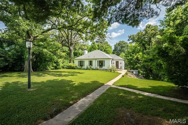 714 Lookout Drive, St Louis, MO 63137