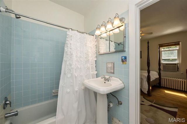 714 Lookout Drive, St Louis, MO 63137