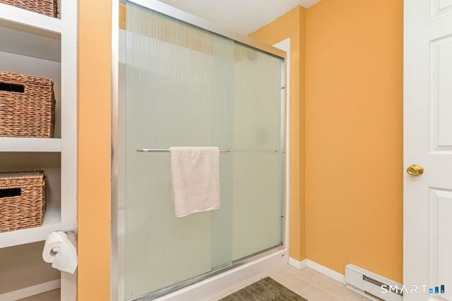 17 Charles Street, Essex, CT 06409