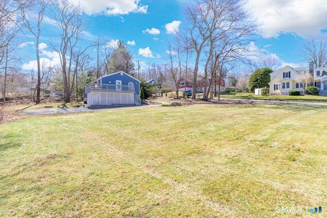 17 Charles Street, Essex, CT 06409