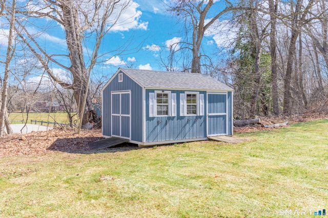 17 Charles Street, Essex, CT 06409