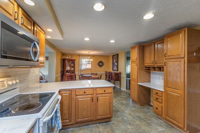 109 Silverstone Drive 109 Silverstone Drive, Englewood, OH 45322