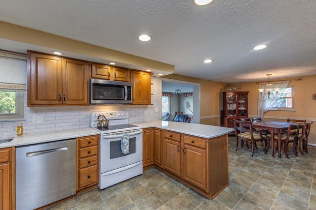 109 Silverstone Drive 109 Silverstone Drive, Englewood, OH 45322