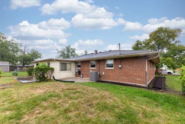 109 Silverstone Drive 109 Silverstone Drive, Englewood, OH 45322