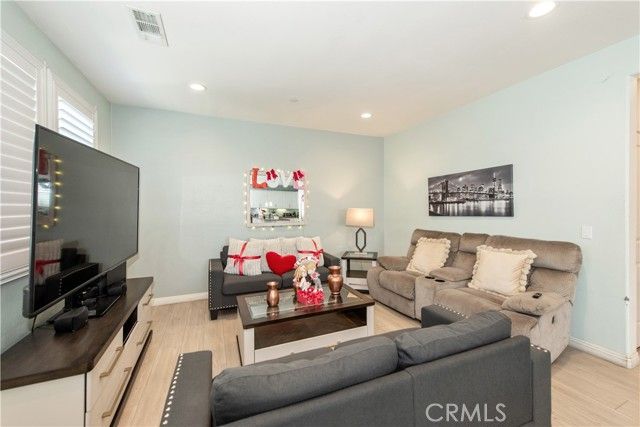 3245 E Midsummer Privado, Ontario, CA 91762