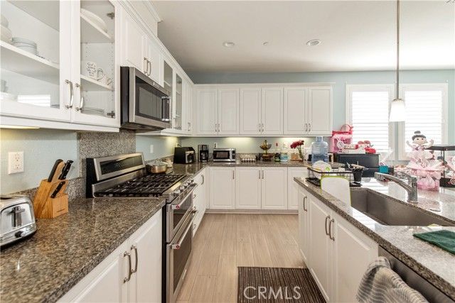 3245 E Midsummer Privado, Ontario, CA 91762