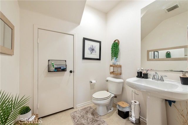 3245 E Midsummer Privado, Ontario, CA 91762