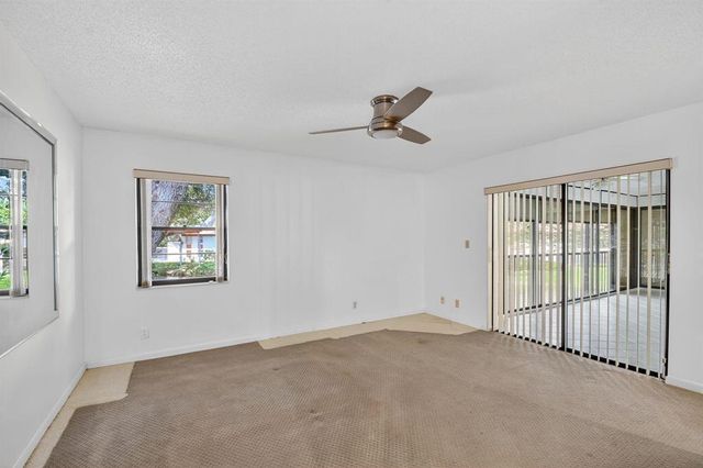10631 OCEAN PALM Way 202, Boynton Beach, FL 33437