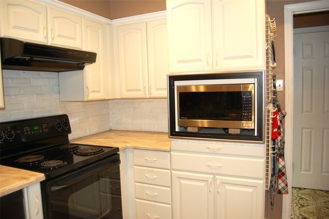 708 Carriage Way, Duncanville, TX 75137