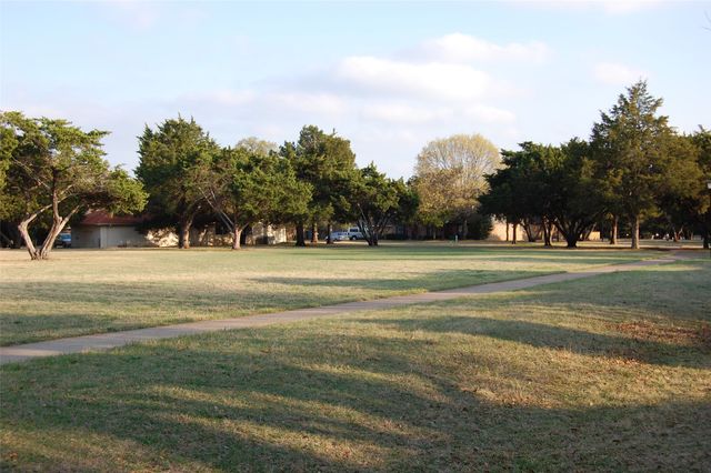 708 Carriage Way, Duncanville, TX 75137