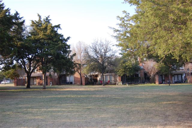 708 Carriage Way, Duncanville, TX 75137