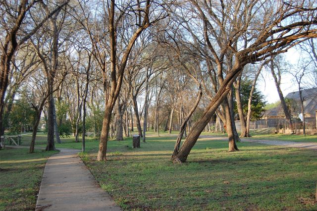 708 Carriage Way, Duncanville, TX 75137