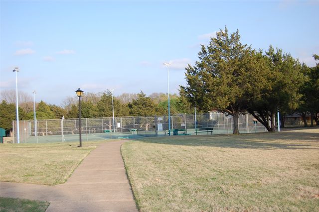 708 Carriage Way, Duncanville, TX 75137