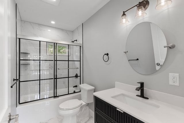 16 Old Cambridge Tpk, Lincoln, MA 01773