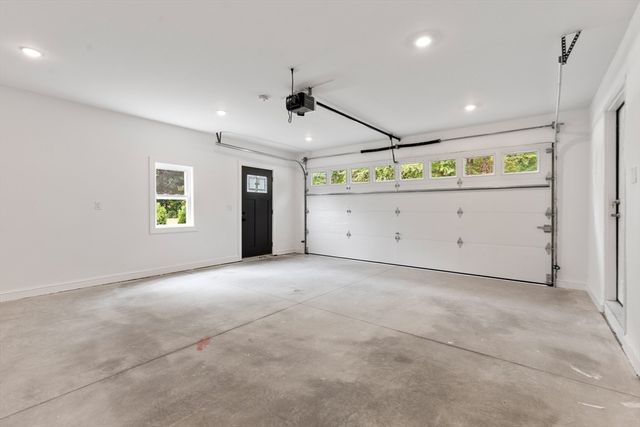 16 Old Cambridge Tpk, Lincoln, MA 01773