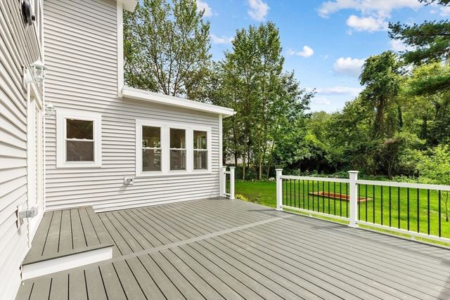 16 Old Cambridge Tpk, Lincoln, MA 01773