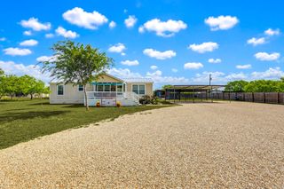 269 Callihan RD, Lockhart, TX 78644