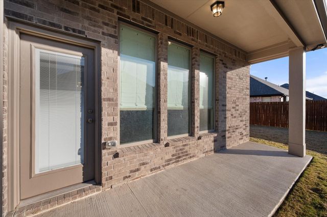 806 Monza Drive, Midlothian, TX 76065