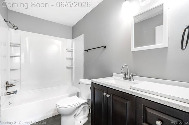 15556 Taft Street, Romulus, MI 48174