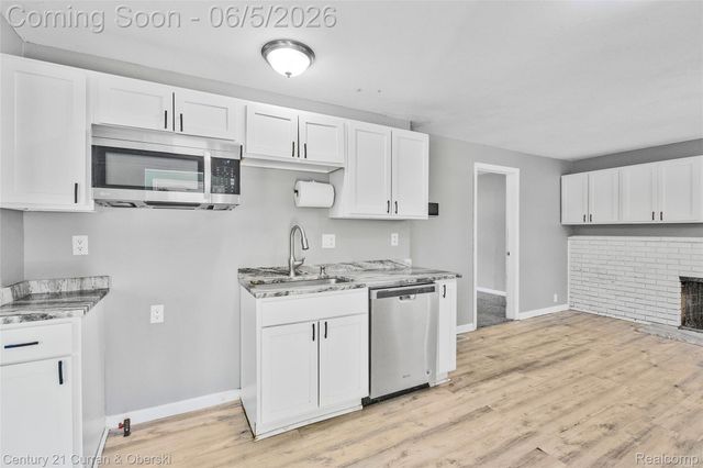 15556 Taft Street, Romulus, MI 48174