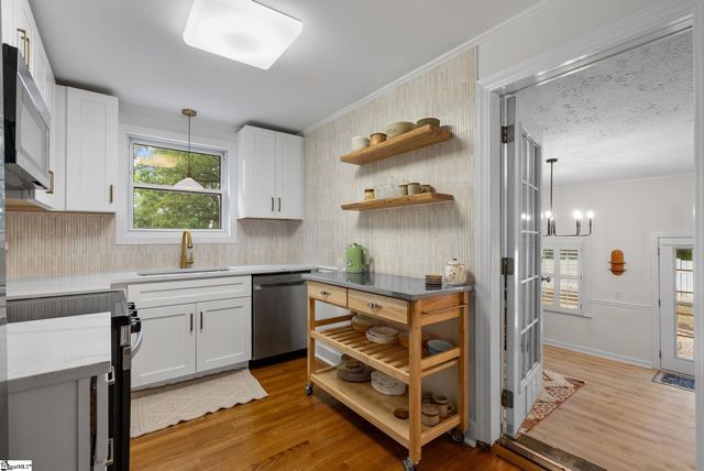 218 Mcmakin Drive, Greenville, SC 29617