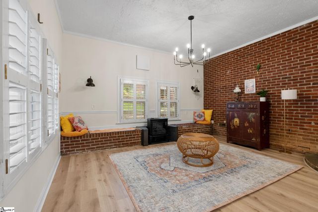 218 Mcmakin Drive, Greenville, SC 29617