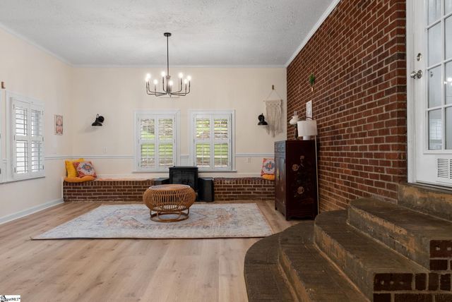 218 Mcmakin Drive, Greenville, SC 29617