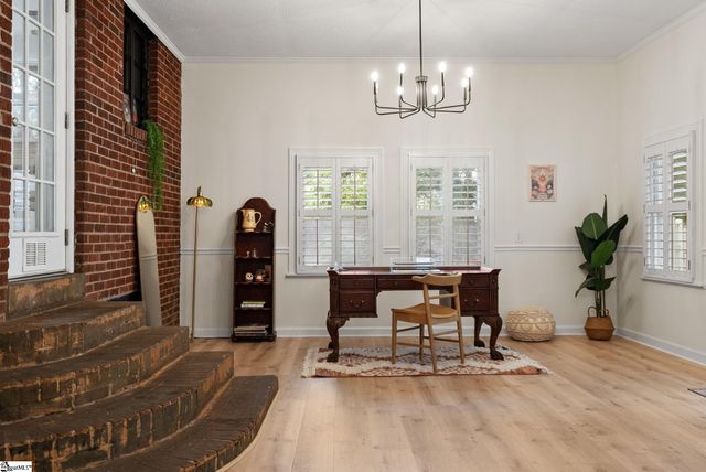 218 Mcmakin Drive, Greenville, SC 29617