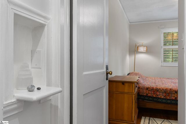 218 Mcmakin Drive, Greenville, SC 29617