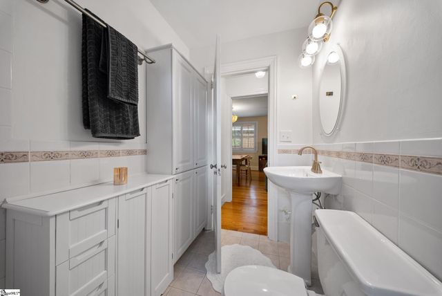 218 Mcmakin Drive, Greenville, SC 29617
