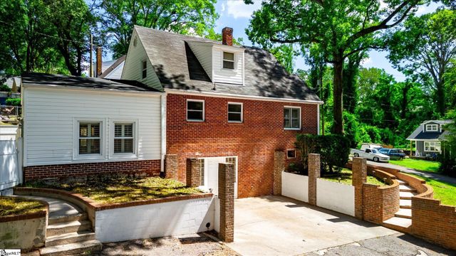 218 Mcmakin Drive, Greenville, SC 29617