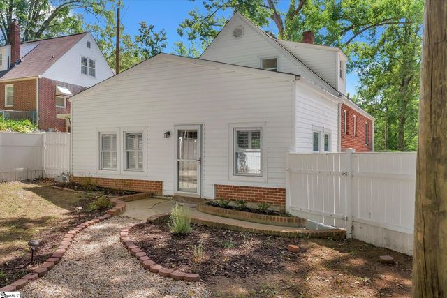 218 Mcmakin Drive, Greenville, SC 29617