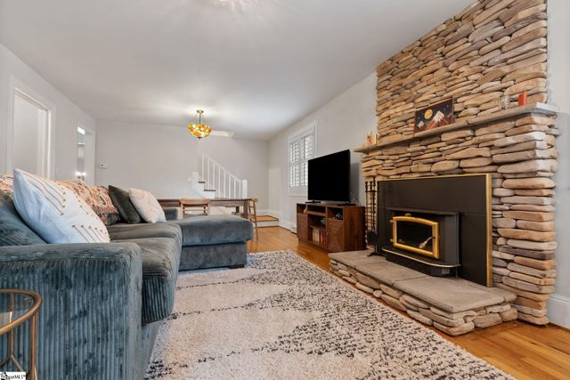 218 Mcmakin Drive, Greenville, SC 29617
