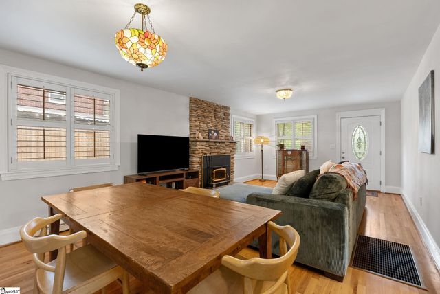 218 Mcmakin Drive, Greenville, SC 29617