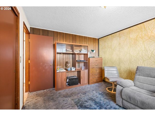 904 S MAGNOLIA St, Cornelius, OR 97113