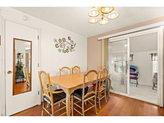 904 S MAGNOLIA St, Cornelius, OR 97113