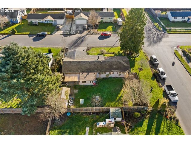 904 S MAGNOLIA St, Cornelius, OR 97113