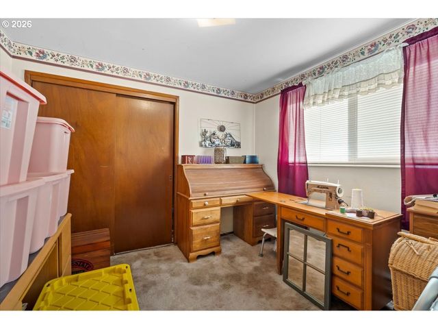 904 S MAGNOLIA St, Cornelius, OR 97113