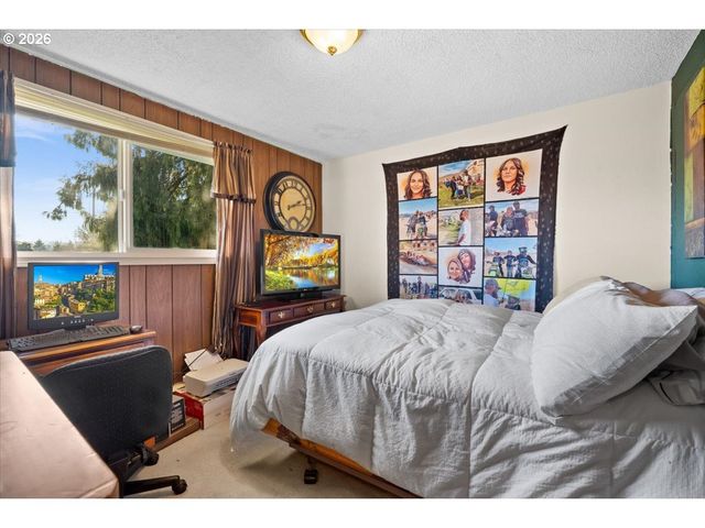 904 S MAGNOLIA St, Cornelius, OR 97113