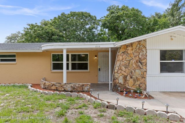 4104 Arrowhead Avenue, Spring Hill, FL 34606