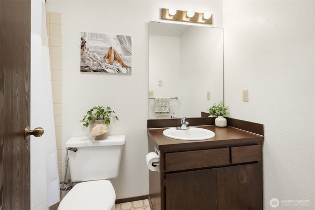16232 2nd Place W, Lynnwood, WA 98087