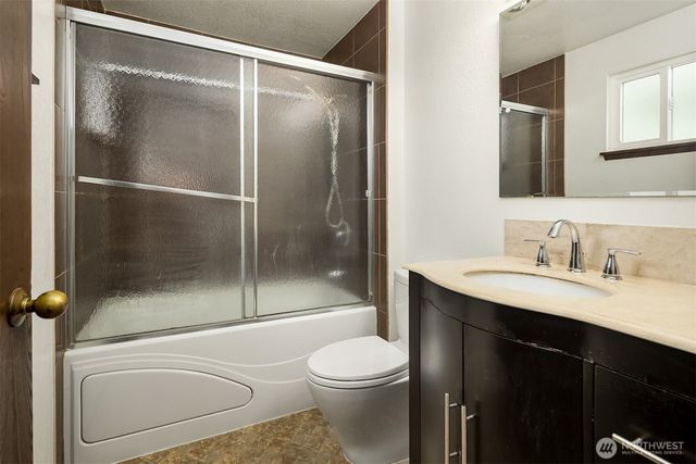 16232 2nd Place W, Lynnwood, WA 98087