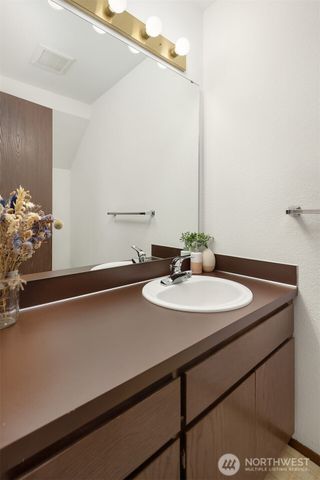16232 2nd Place W, Lynnwood, WA 98087