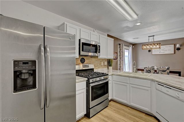 10073 Fragile Fields Street, Las Vegas, NV 89183
