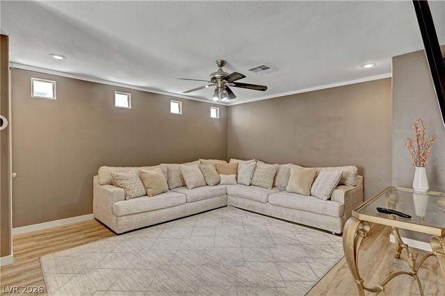 10073 Fragile Fields Street, Las Vegas, NV 89183