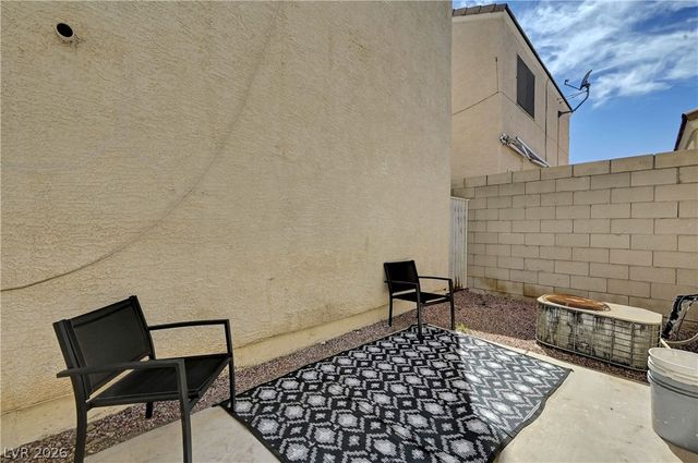 10073 Fragile Fields Street, Las Vegas, NV 89183